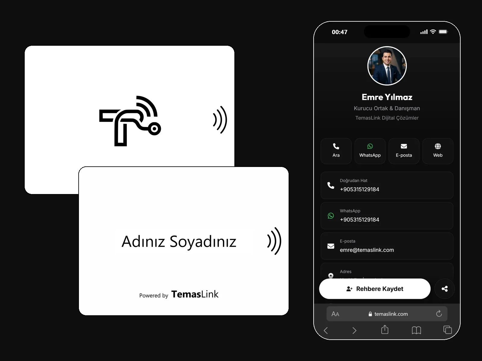 Beyaz NFC kartvizitin ön ve arka yüzü, yanında telefonda açılan dijital kartvizit profili